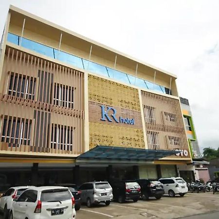 Twospaces Living At Kr Hotel Palembang Buitenkant foto