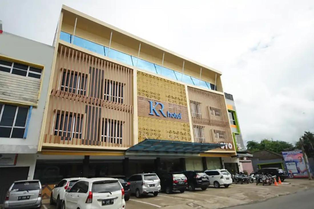 Twospaces Living At Kr Hotel Palembang Buitenkant foto